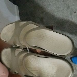 Croc sandal
